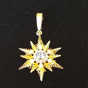 Vintage Nolan Miller Gold Snowflake Star Pendant Rhinestone Faux Pearl Jewelry